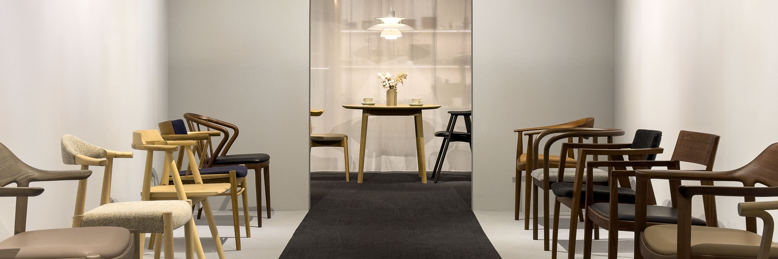 シーズン企画展｜Sitting Styles — 6つのスタイルでめぐる椅子の世界